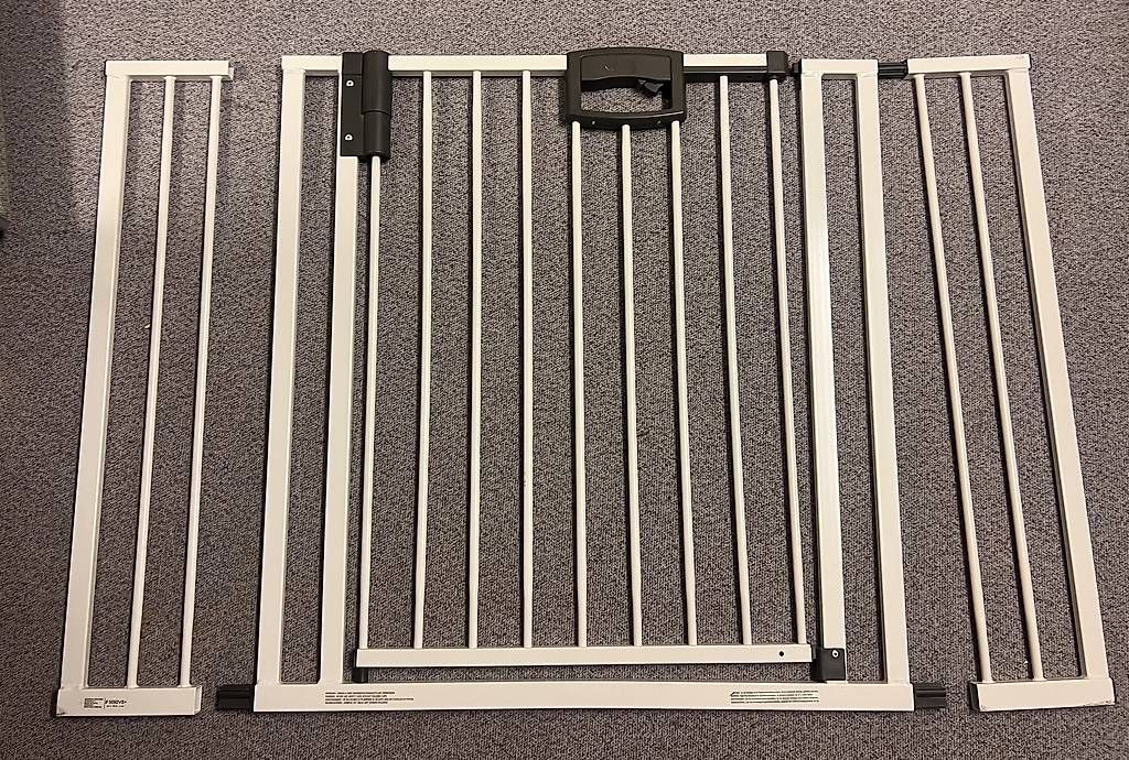 Sicherheit: Türschutzgitter Easylock Plus 4792+ von Geuther – Gebraucht aus Köniz von cla_67tj