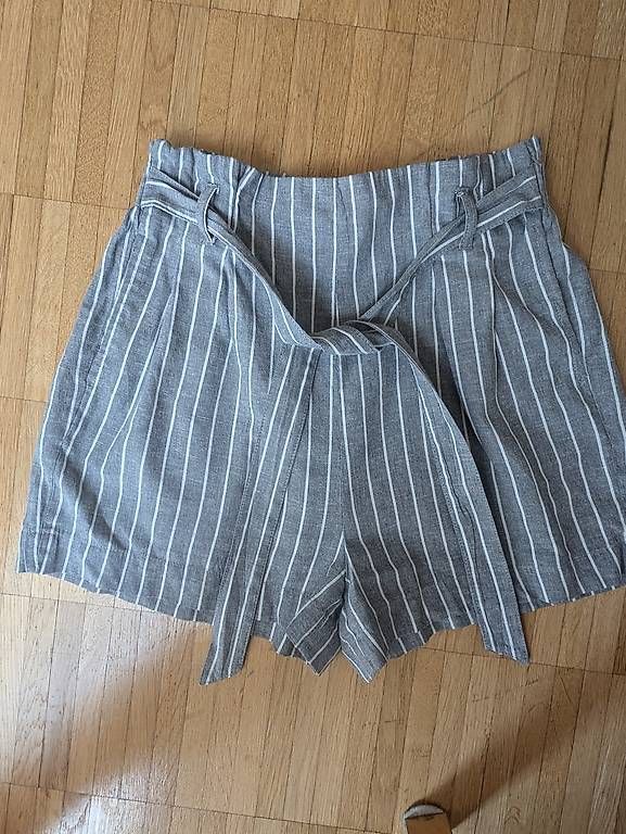 Hosen: Shorts Päckli grösse 36 / S – Gebraucht aus Luzern von Laraelena 1