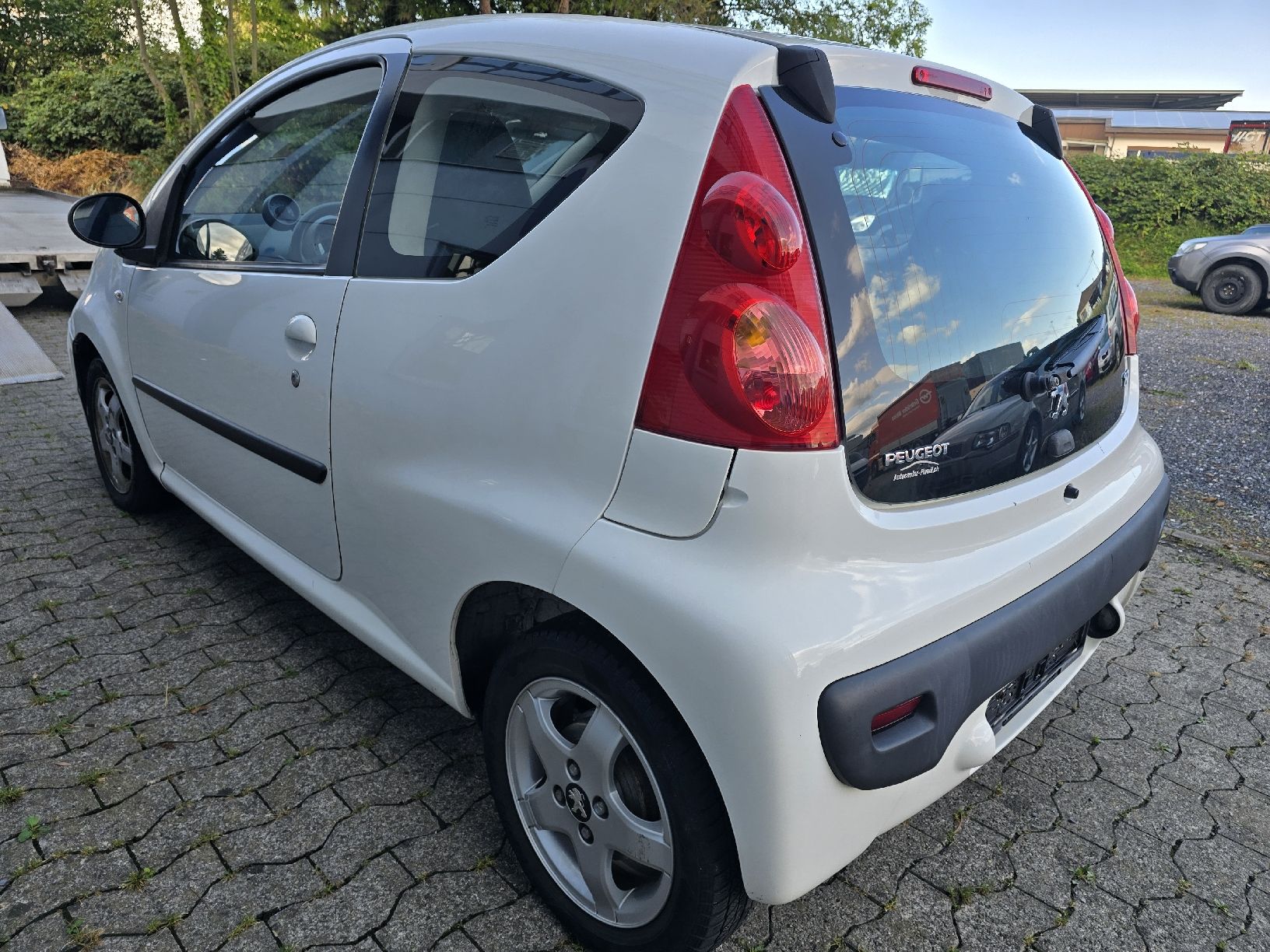 Peugeot Automobili: Peugeot 107 – Difettoso da Thal venduto da AC92 2