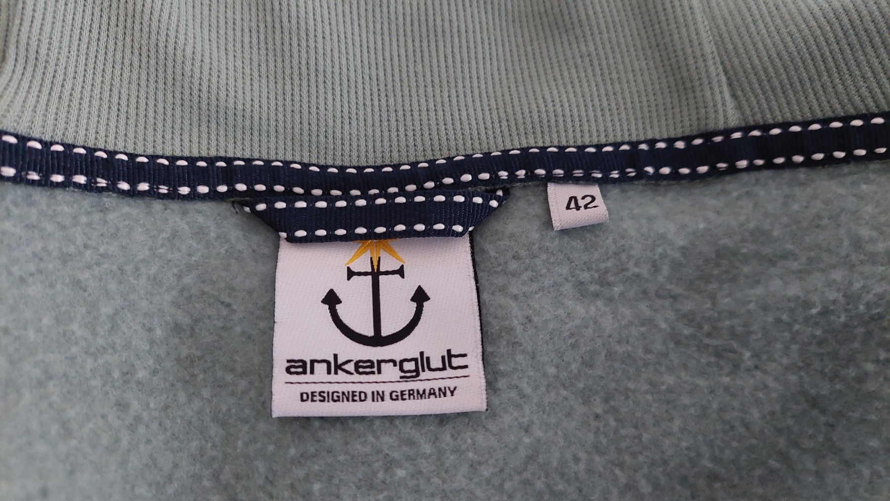 Vestes: Sweatjacke  – D'occasion à Escholzmatt par Ipbuur 2