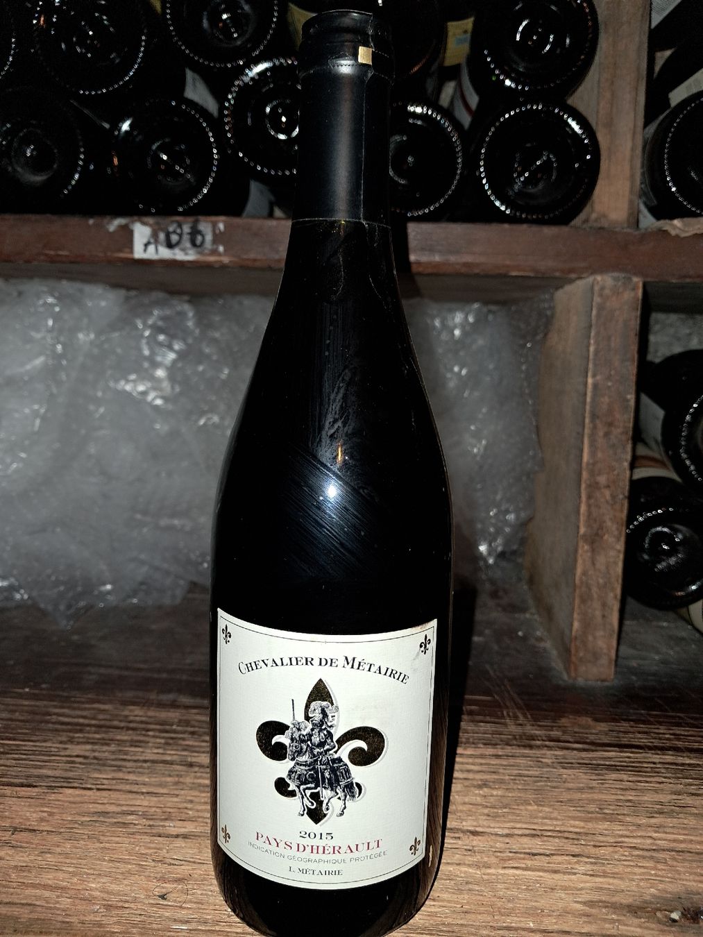 Vino: Chevalier de Métairie rouge 2015 – Nuovo e nell'imballaggio originale da Le locle venduto da juliensaran