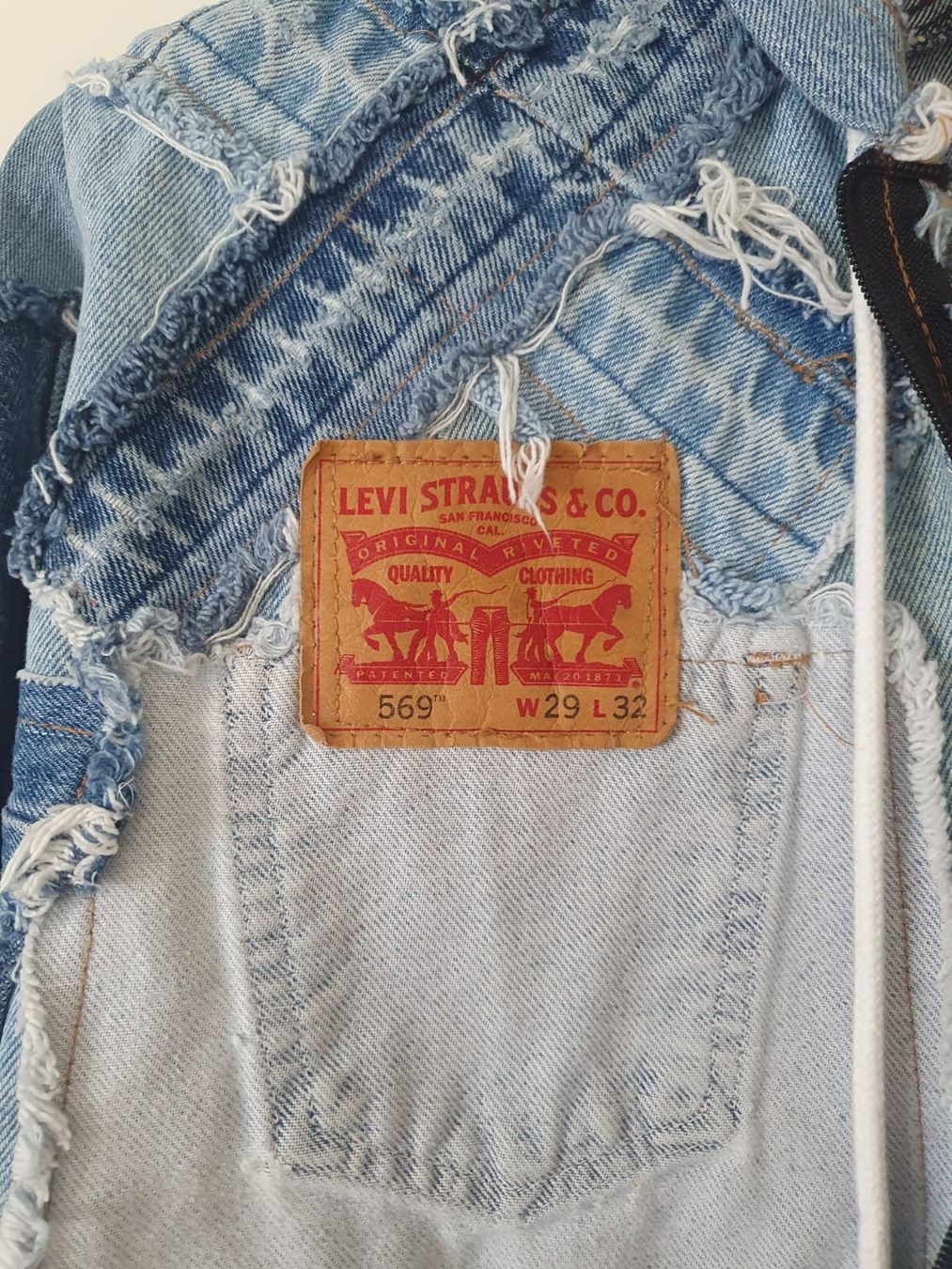 Levi's Giacche: Patchwork Denimjacke – Nuovo (secondo la descrizione) da Urdorf venduto da jen_s7rc 2