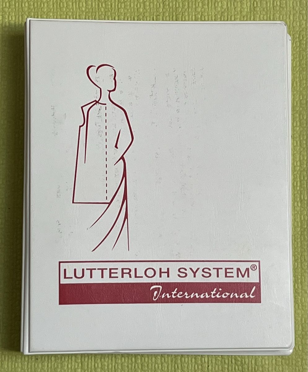 Libri: Patrons de couture Lutterloh, système or - 280 patrons – Usato da La Tour-de-Peilz venduto da Pansy02