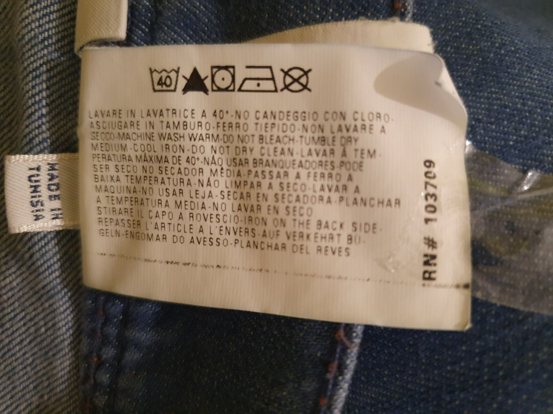 Armani Jeans: Armani Jeans (leicht) – Nuovo (secondo la descrizione) da Luzern venduto da J.Co 5