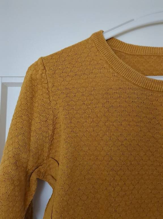 Maglioni & Felpe: Pulli Grösse M – Usato da St. Gallen venduto da tj19 1