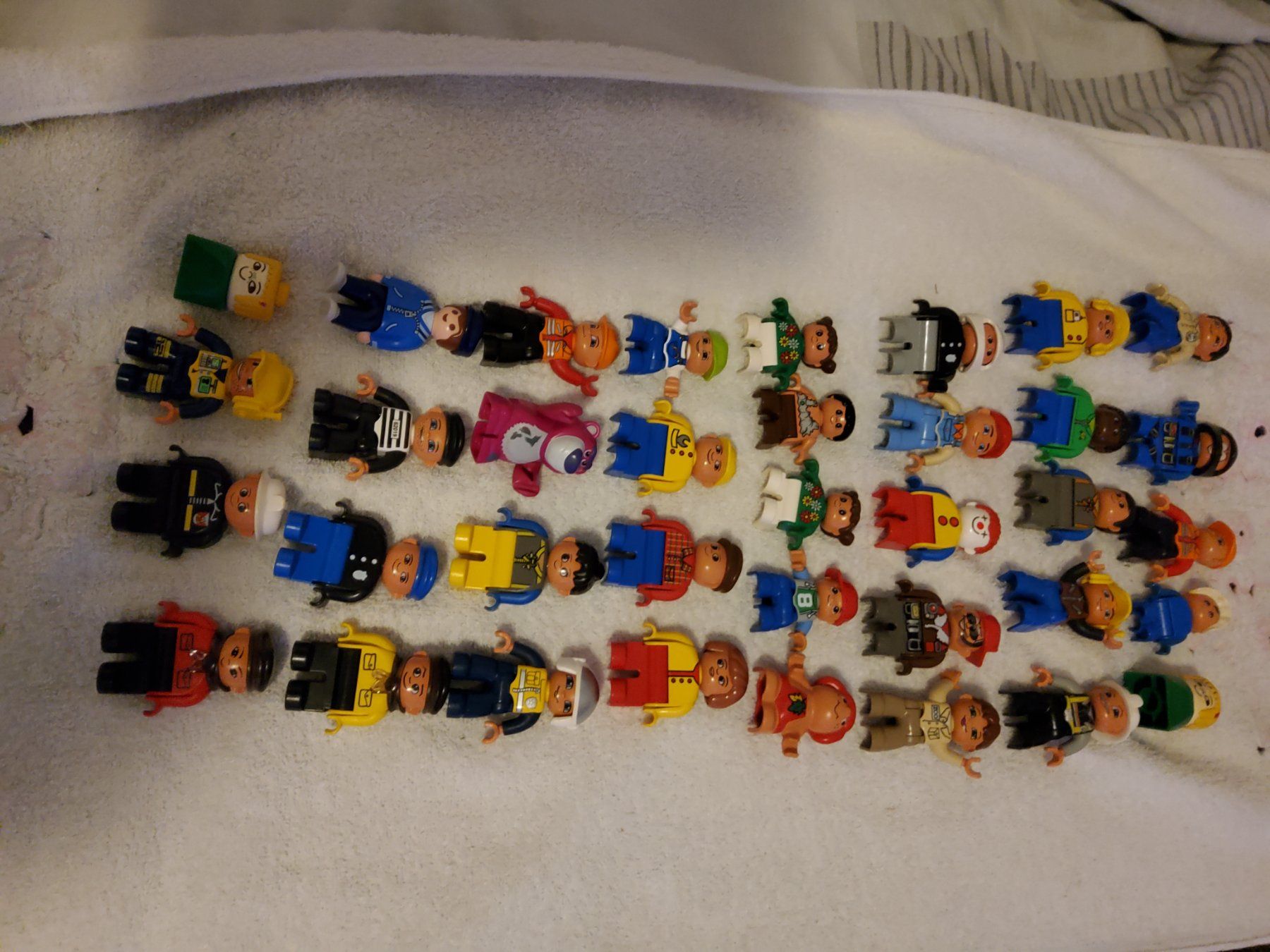 Lego Figuren: Viele Lego duplo Figuren – Gebraucht aus Zürich von Dalicelik