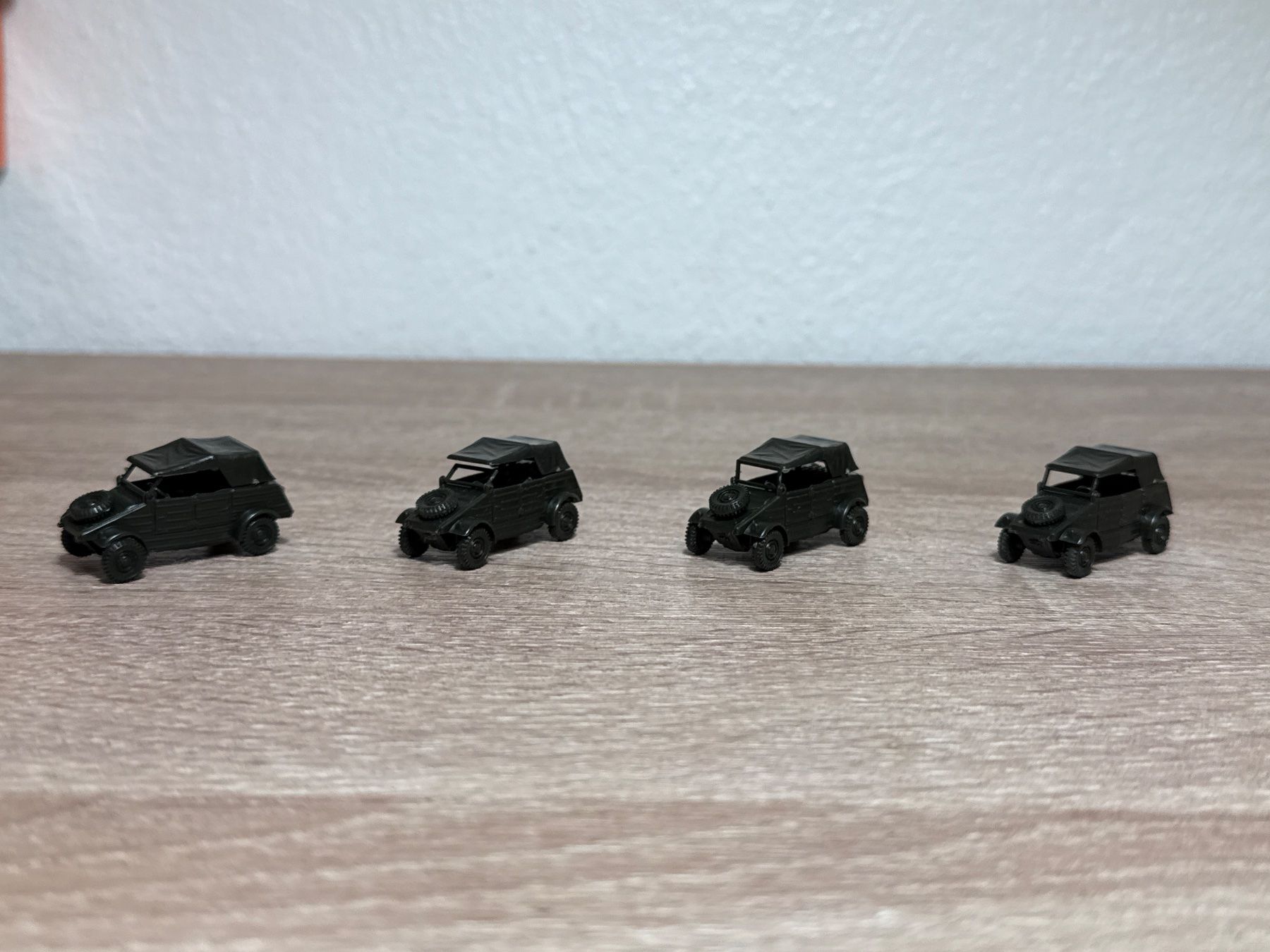 Modellini d'auto: 4x Modellautos (28) – Usato da St-Aubin-Sauges venduto da tantome 1