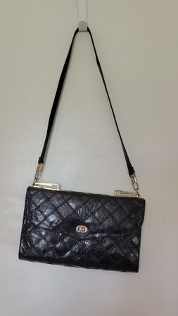 Damen Handtasche schwarz gesteppt mit Schulterriemen