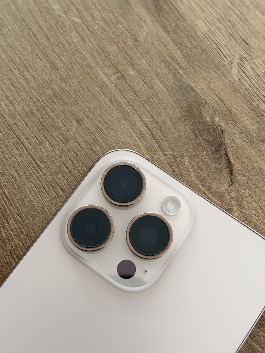 Apple Portables: iPhone 16 pro Max 256 Go – D'occasion à Grenchen par Shirel_ 1