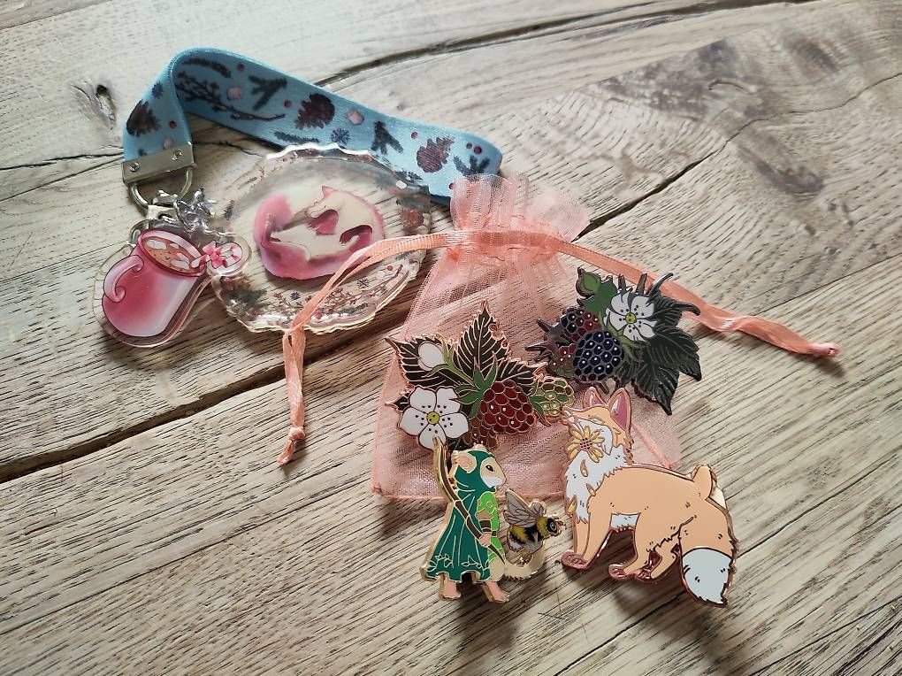 Placchette & Badge: Lot de pin's Forêt neufs – Nuovo e nell'imballaggio originale da Yvonand venduto da rox_8y69