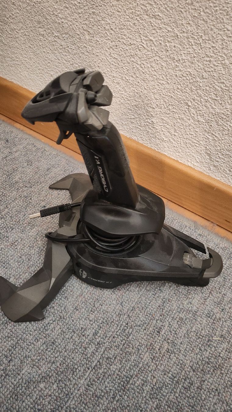 Controller: Joystick: Cyborg V. 1 – Usato da Uster venduto da jon_drm5 1