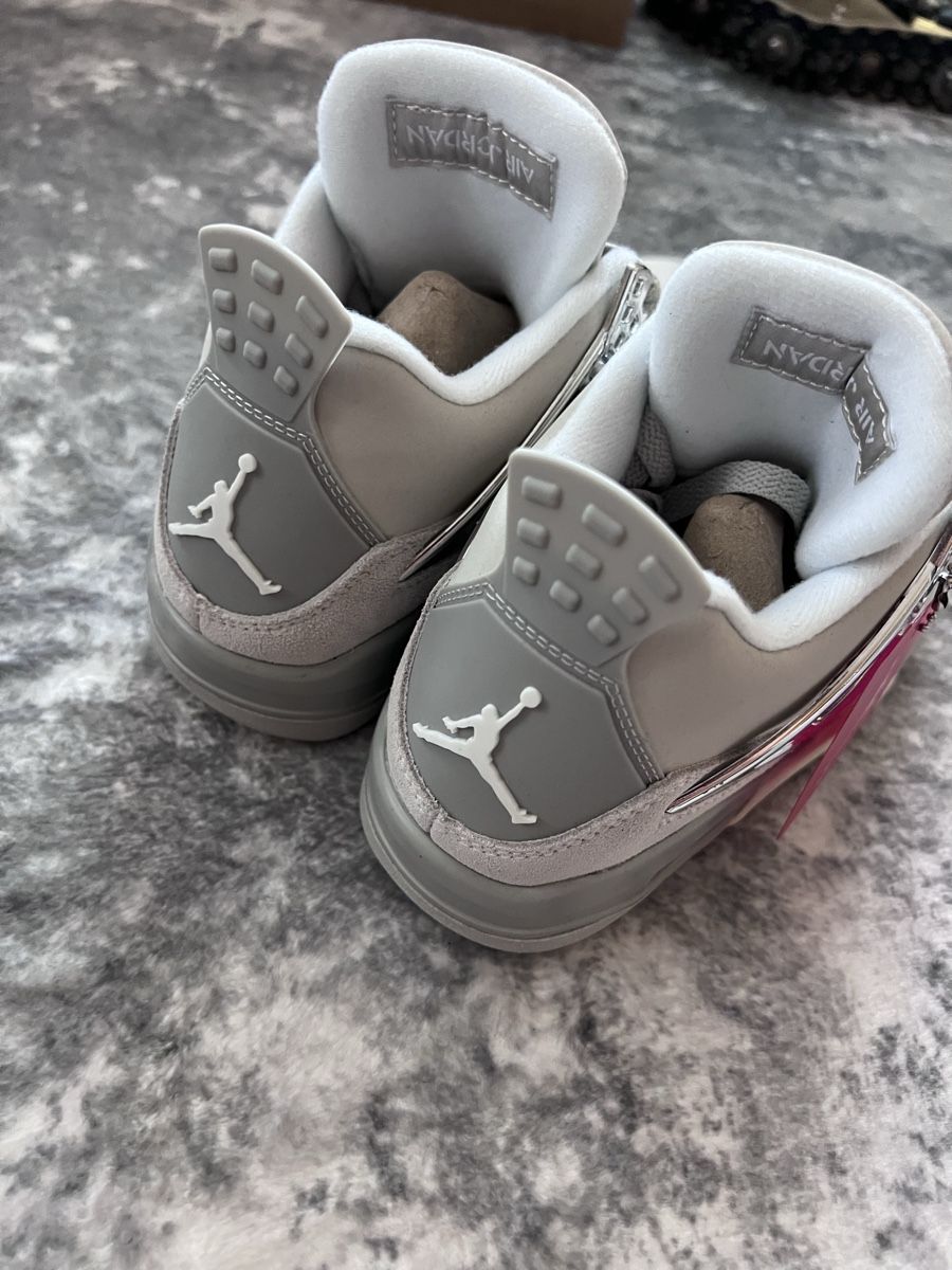 Scarpe da uomo: Nike Air Jordan 4 Retro – Nuovo (secondo la descrizione) da Wattwil venduto da IBiDaFurDi 1