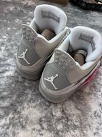Nike Air Jordan 4 Retro