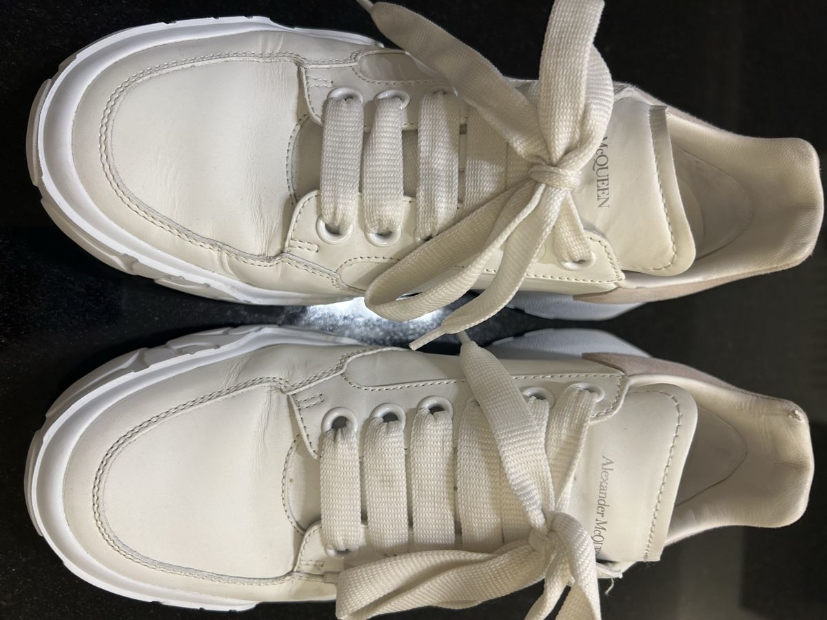 Alexander Mcqueen Scarpe da donna: Alexander McQueen Sneaker weiss, Grösse 39, neuwertig – Usato da Allschwil venduto da Stini
