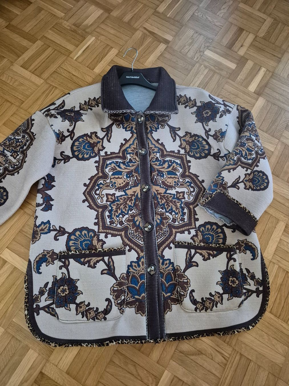 Vestes: Übergangsjacke num.L – D'occasion à Wetzikon ZH par Santalik 5