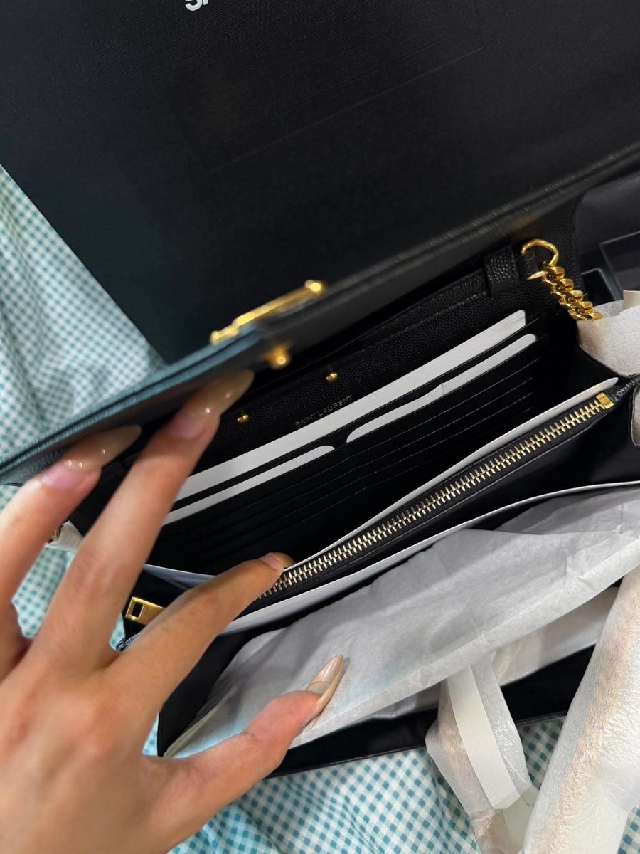 Altro in  Abbigliamento & Accessori: Saint Laurent WOC 9 y2022 – Usato da Widnau venduto da Pukpan_99 7