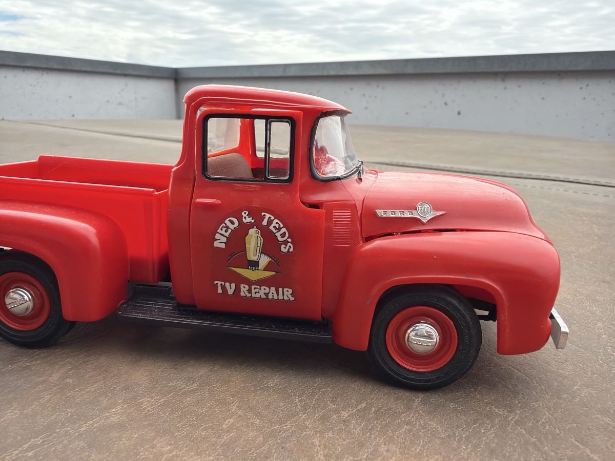 Ford Modellini d'auto: Ford Pick Up - 1/24 - Bausatz – Difettoso da Wolfwil venduto da Rolex1 4