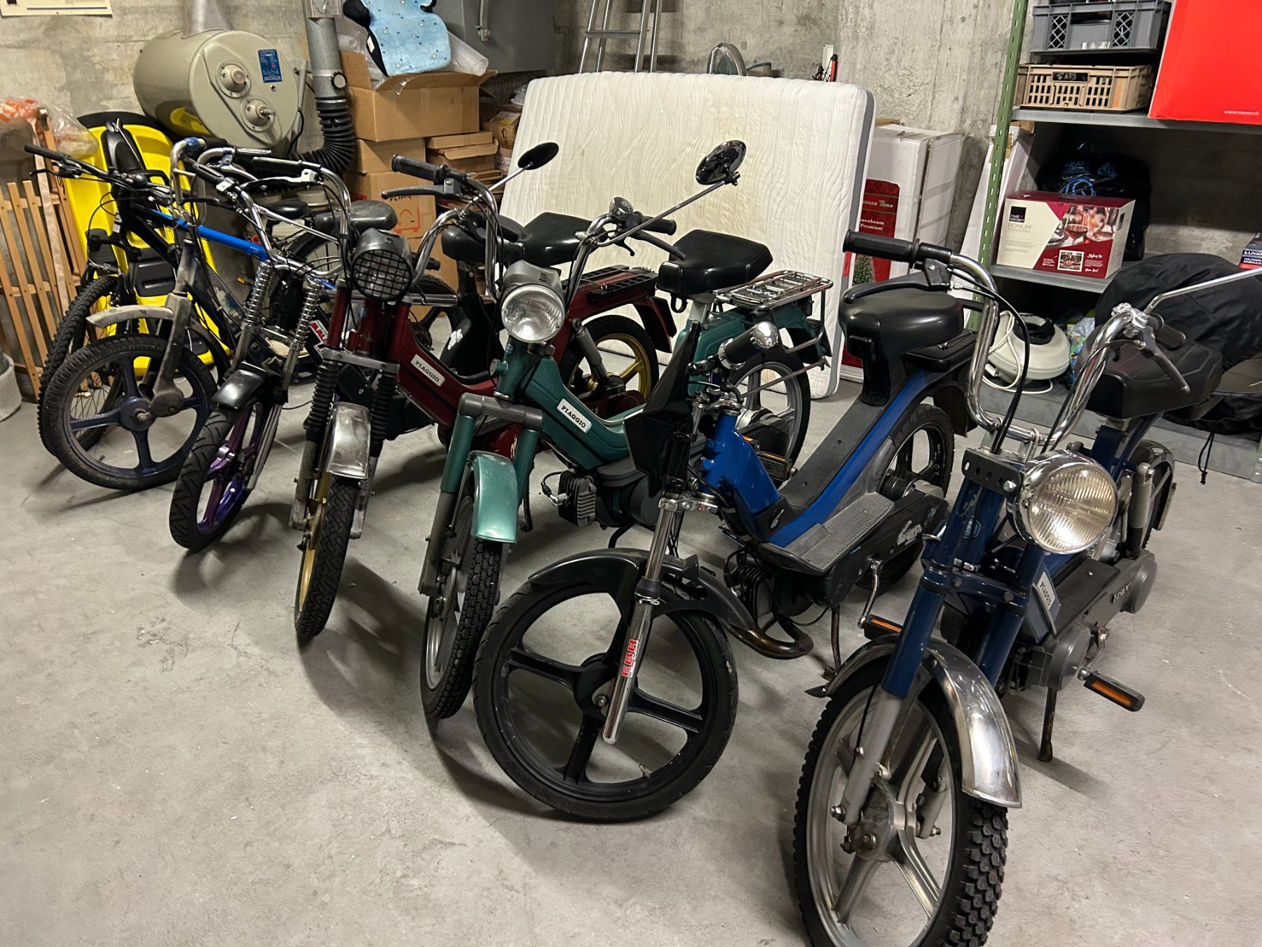 Piaggio Ciclomotori: Set Mofas plus diverses Zubehör – Usato da Schafisheim venduto da Hene076
