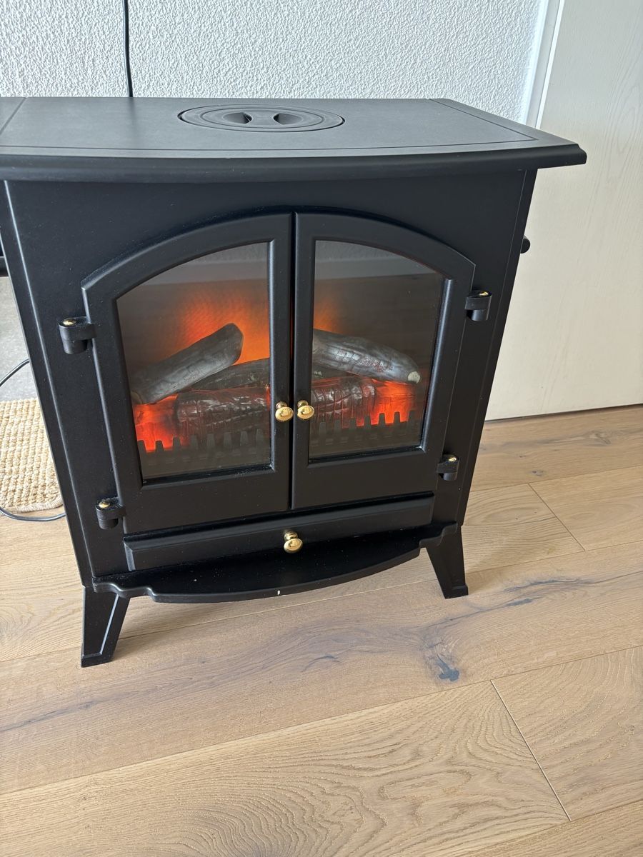 Radiateurs: Elektrischer Kamin - wärmend  – D'occasion à Zürich par Noki__ 1