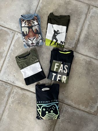 4x Langarmshirts und 1x dünner Pulli 134/140 9-10Y