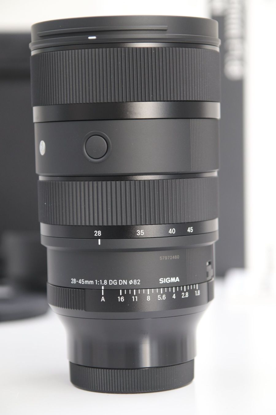Sigma Objektive: Sigma 28-45mm 1.8 DG DN Sony E-Mount / NEU – Neu und originalverpackt aus Zofingen von OWYSSAG 4