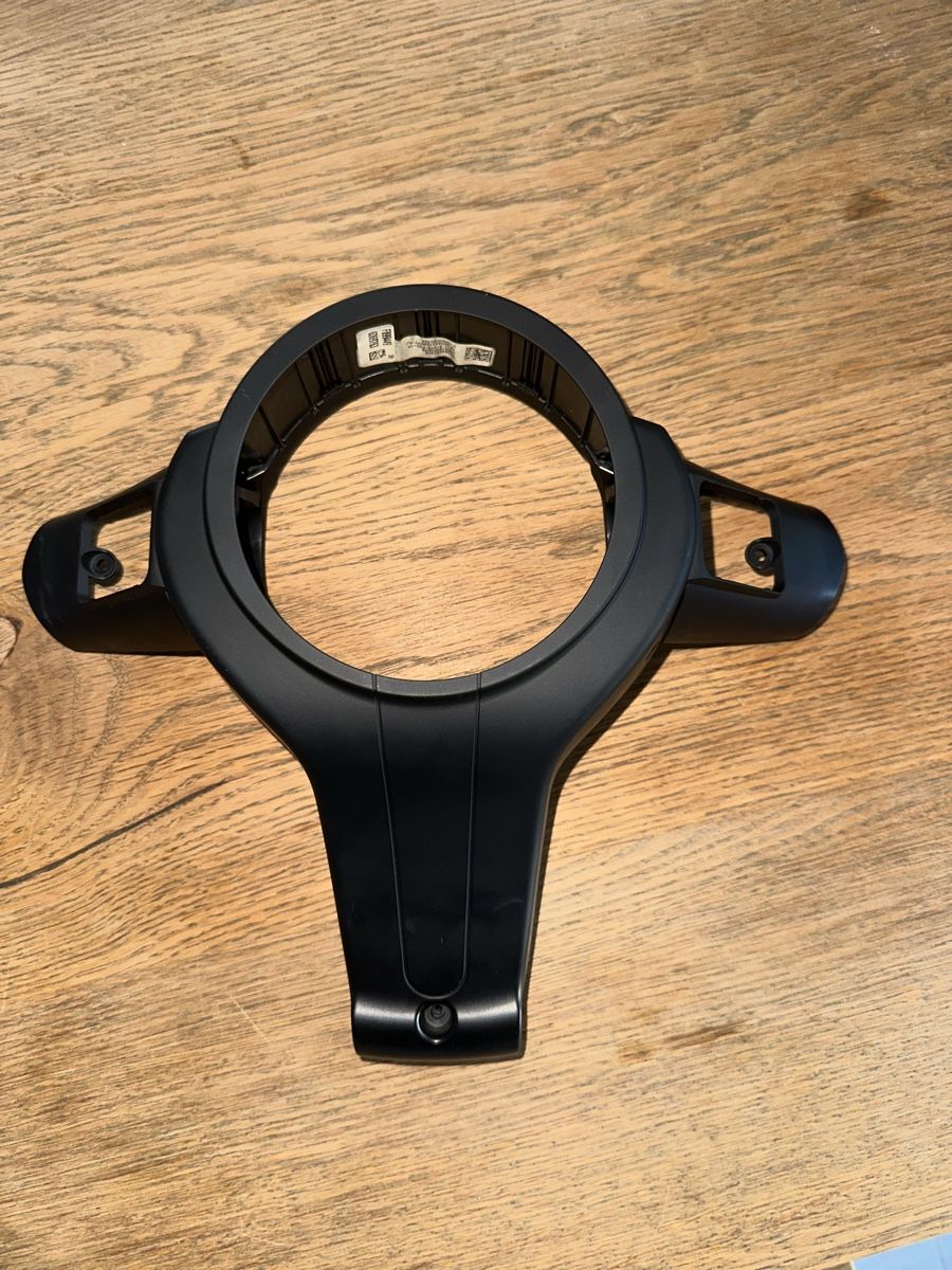 BMW Tutti pezzi di ricambio auto: Originale bmw m Performance Lenkradblende – Usato da Lengnau BE venduto da Luca.Creti 2