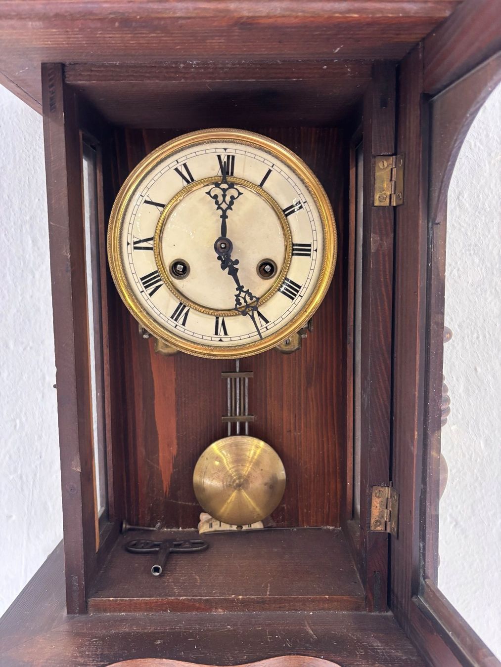 Orologi da terra & Orologi da parete: Wanduhr aus Holz mit Pendel – Usato da Wettingen venduto da Wendemarket 1