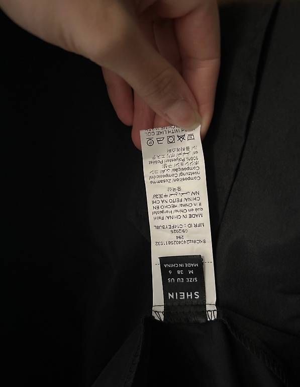 Cappotti: Manteau noir – Usato da Yverdon-les-Bains venduto da rca_d2cf 2