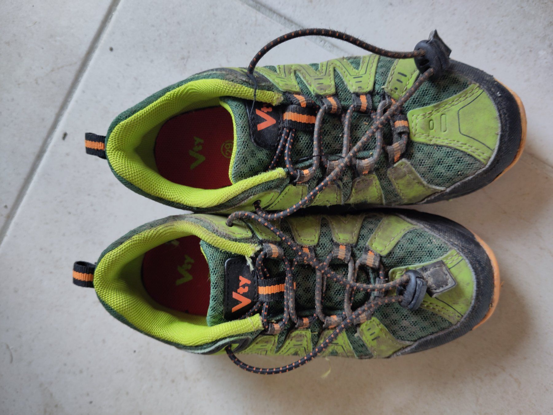 Scarpe per ragazzi: Vty Wanderschuhe, Grösse 29 – Usato da Romont FR venduto da may_x6gf
