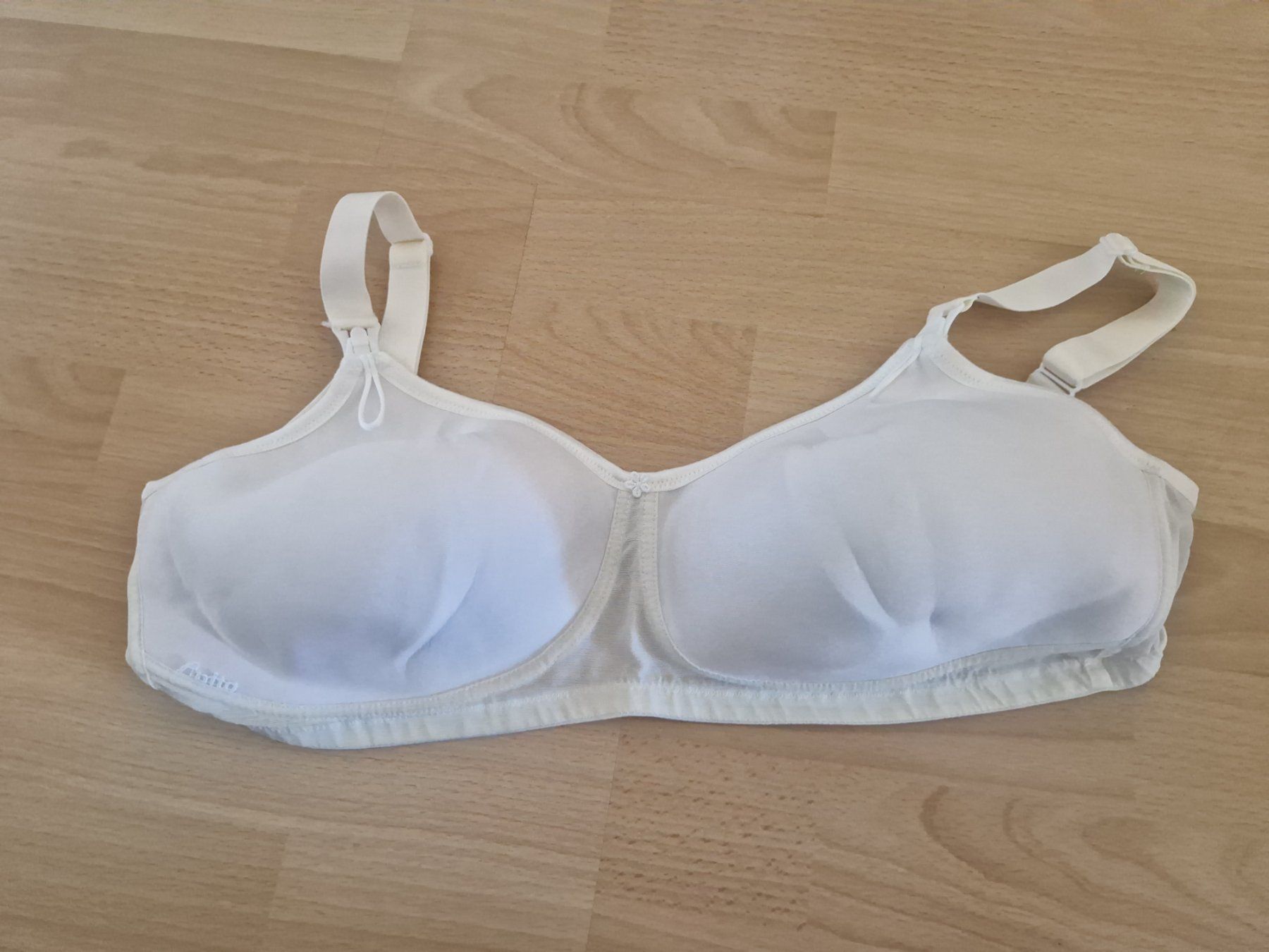 Sonstige Unterwäsche: Still-BH weiss. Grösse 90 E – Gebraucht aus Greifensee von Janali01