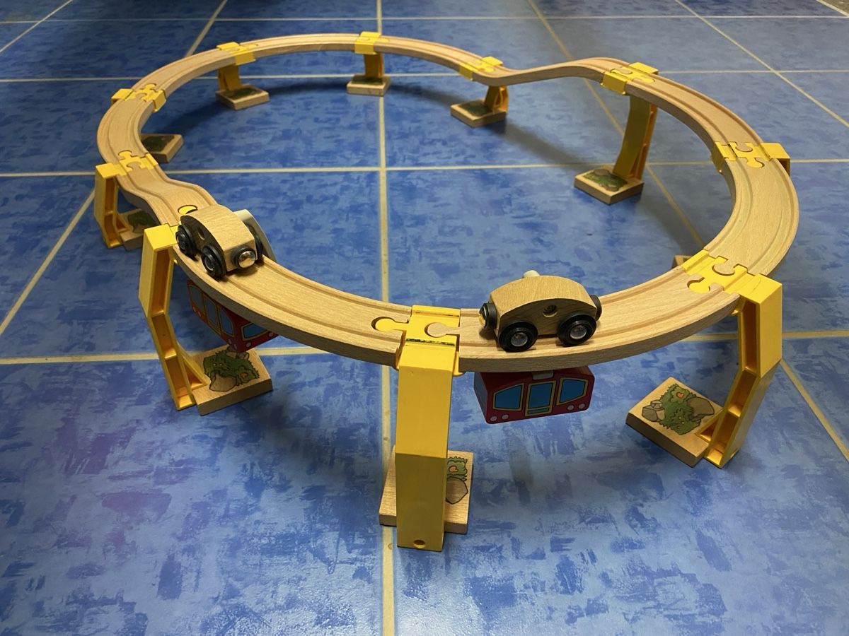 Brio Giocattoli: BRIO 33925 Sky Train Set - RARITÄT – Usato da Meierskappel venduto da Tarmogoyf