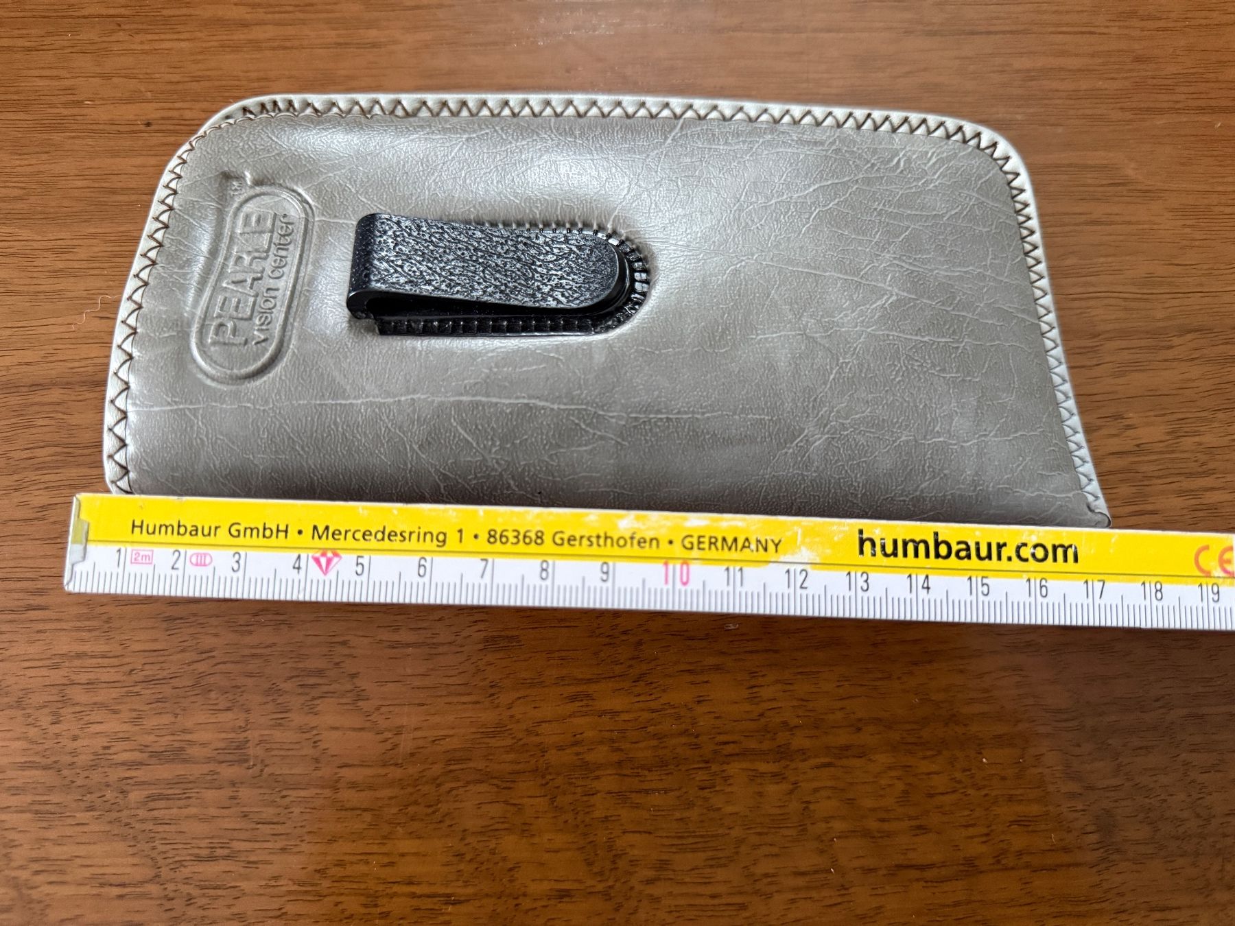Altro in  Abbigliamento & Accessori: Brillenetui Lederimitat grau PEARLE – Usato da Erstfeld venduto da Mario_boe0 3