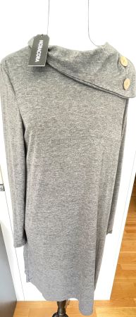 Casual Kleid mit Zierknöpfen - Neu