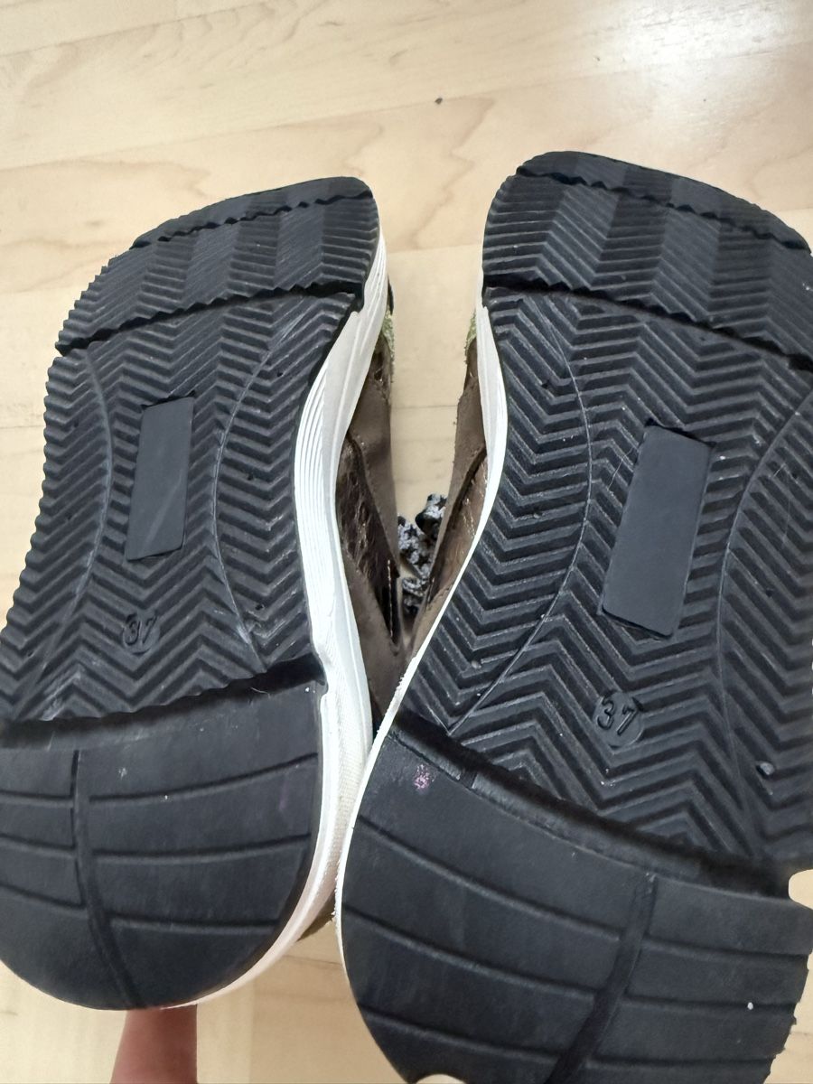 Scarpe da donna: Robbin’s Sneacker  Echtes Leder  gr.37 – Usato da Buchrain venduto da nat_pl5p 7