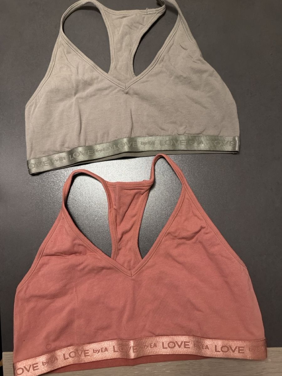 Lotti di vestiti: 2 brassières XL – Usato da Châtelaine venduto da Diogo.138