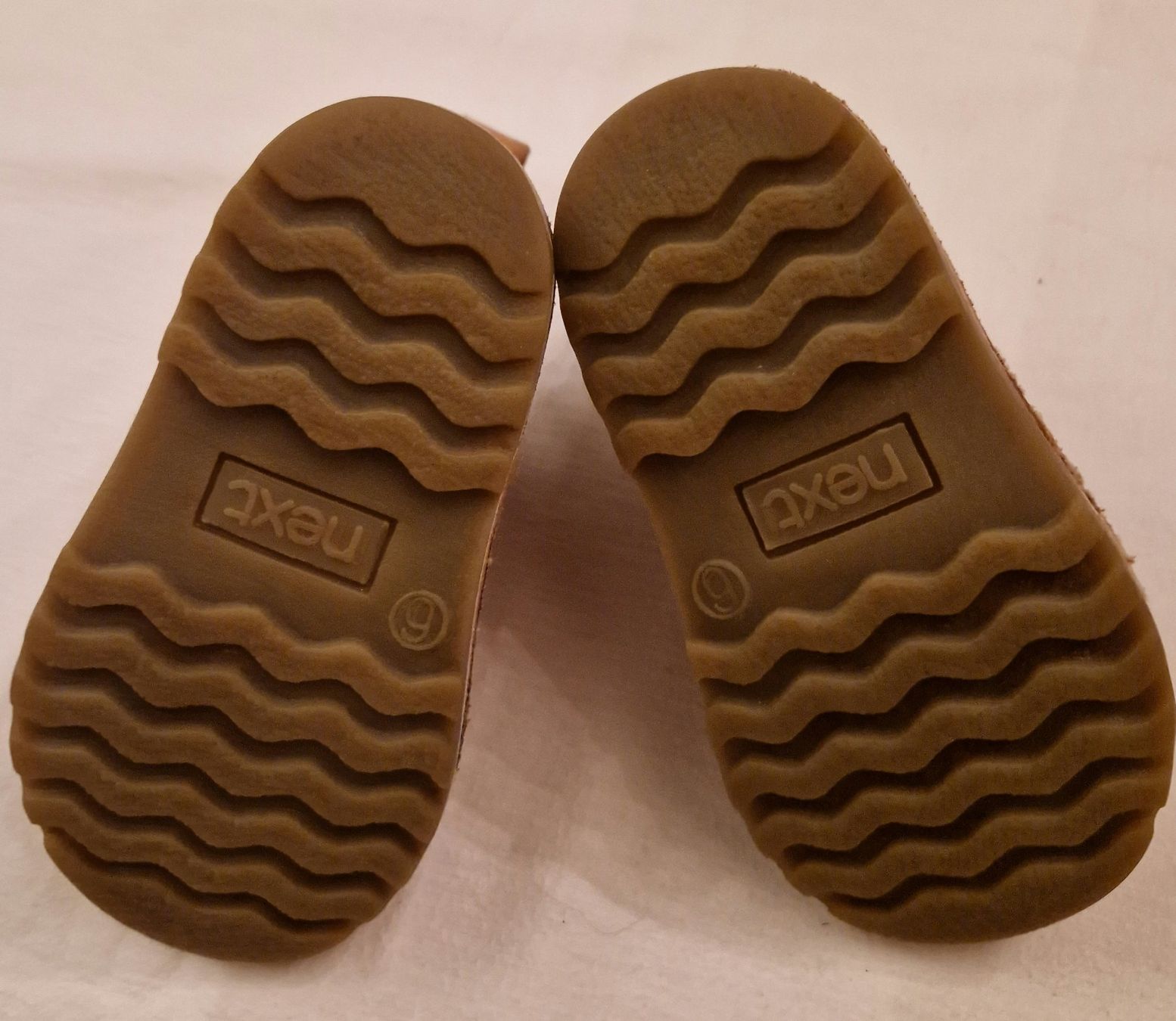 Next Schuhe für Mädchen: Next Kinderschuhe – Gebraucht aus Muri b. Bern von rol_xtf8 5