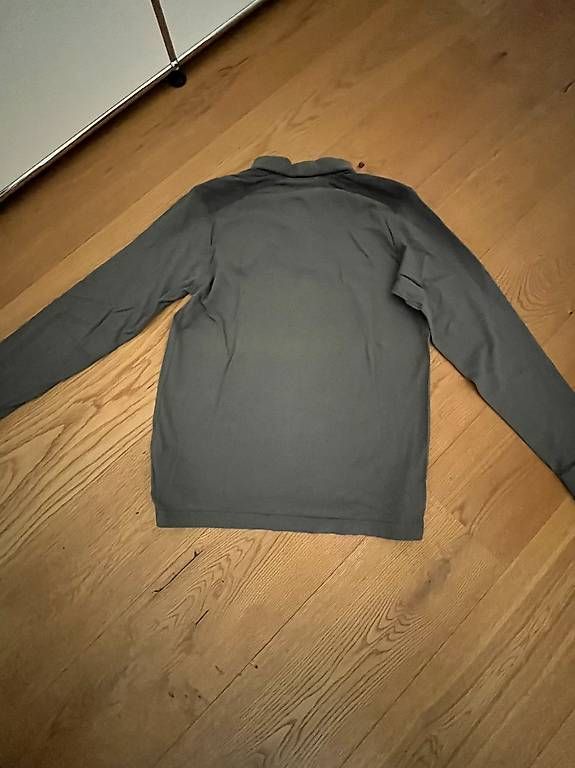 Esprit T-shirt: Esprit Langarm Shirt – Usato da Murten venduto da bea_n5yn 1
