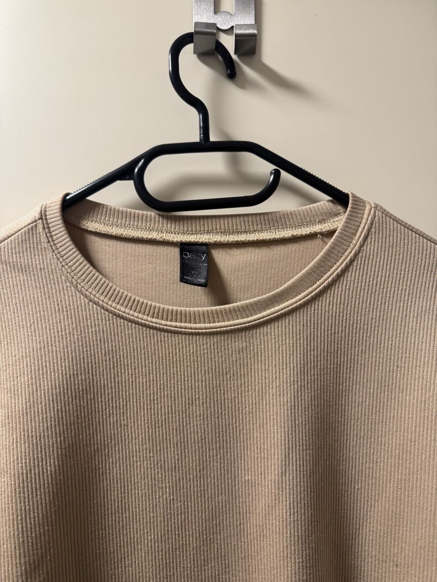Maglioni & Felpe: Pulli in beige, Grösse M ! – Usato da Zürich venduto da cha_7n8s 2