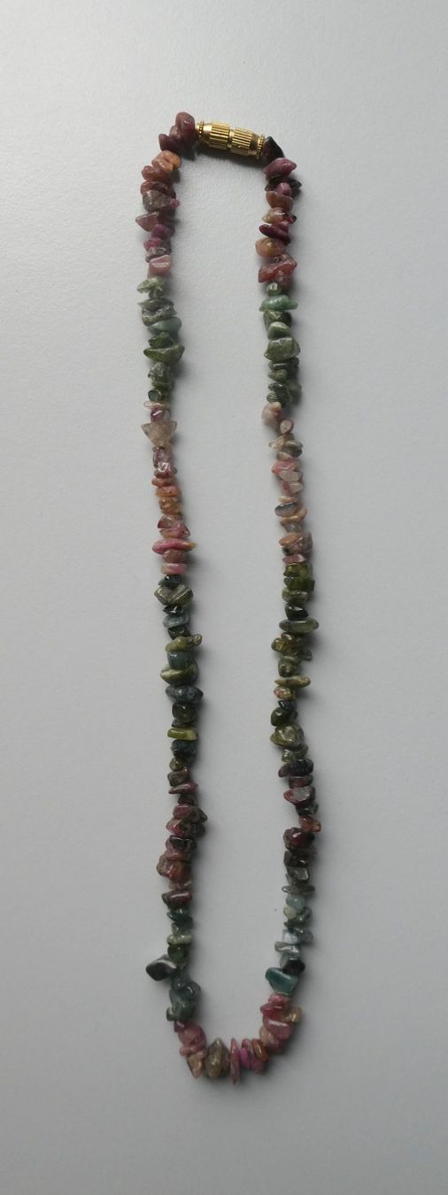 Catenine: Elegante Halskette aus Turmalin-Splittern, – Usato da Frauenfeld venduto da dhour 1