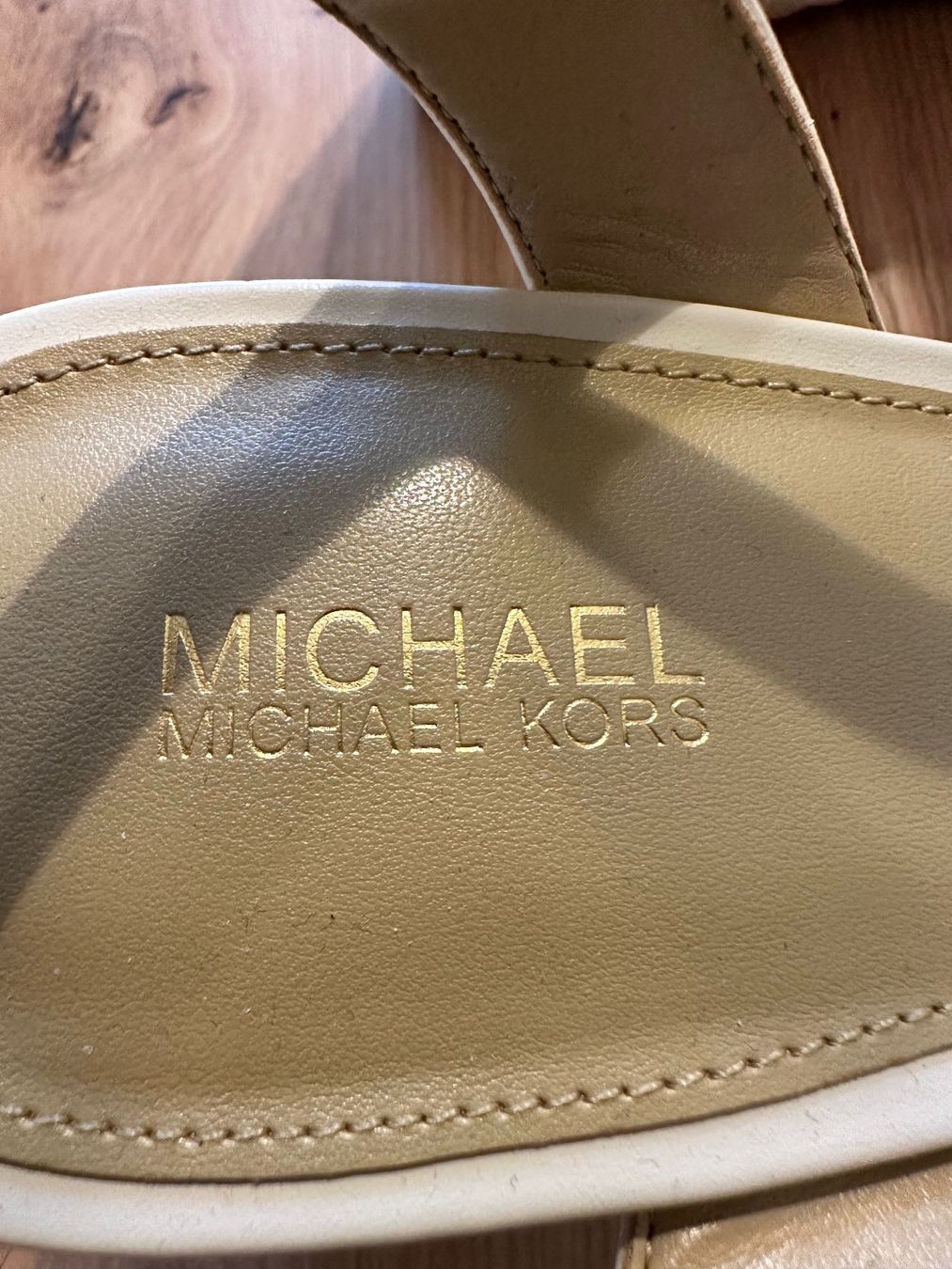 Michael Kors Chaussures femmes: Sandalen Plateau Michael Kors – Neuf (Voir description) à Wil SG par denpasar00 4