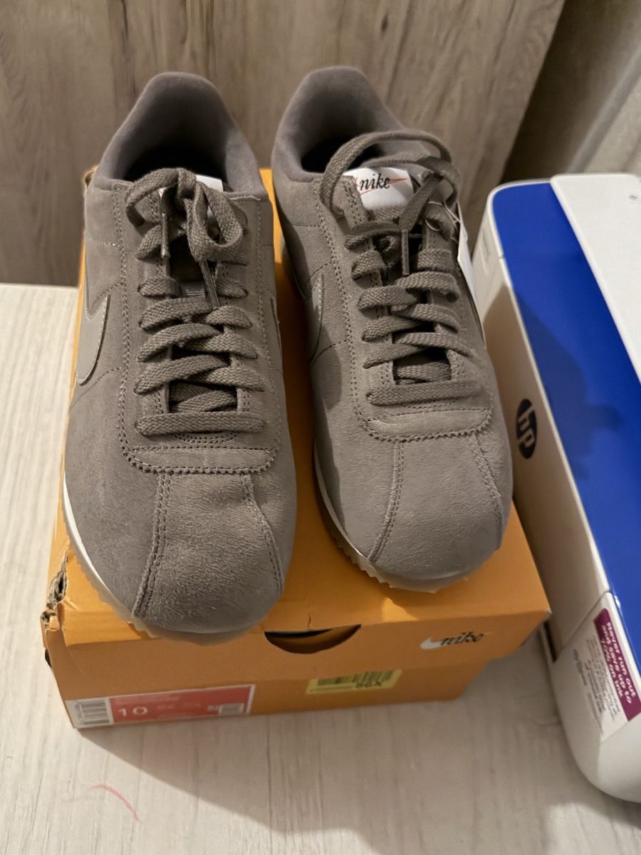 Chaussures hommes: Nike Cortez Suede  – Neuf avec emballage d'origine à Genève par tre_pr6f 1