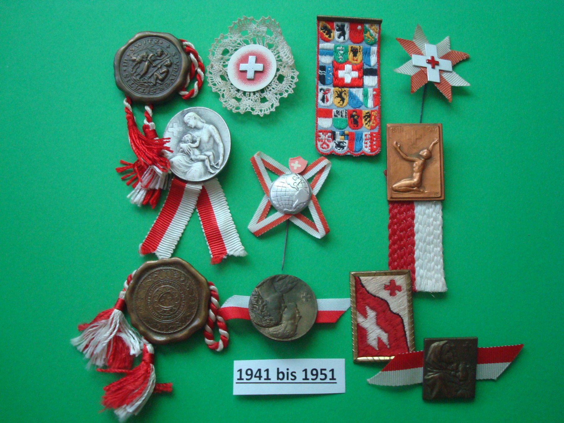 Placchette & Badge: Abzeichen 1. August 1941 bis 1951 – Usato da Riehen venduto da Baerewaegli