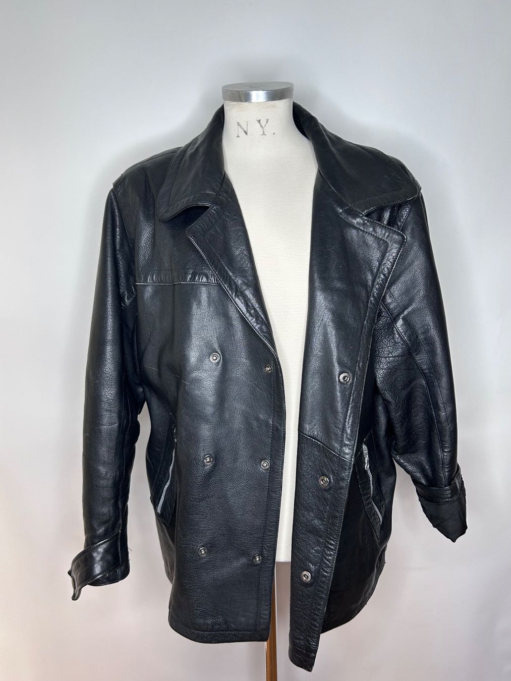 Urban Outfitters Giacche: Vintage Lederjacke by Jelmoli – Usato da St. Gallen venduto da look-twice