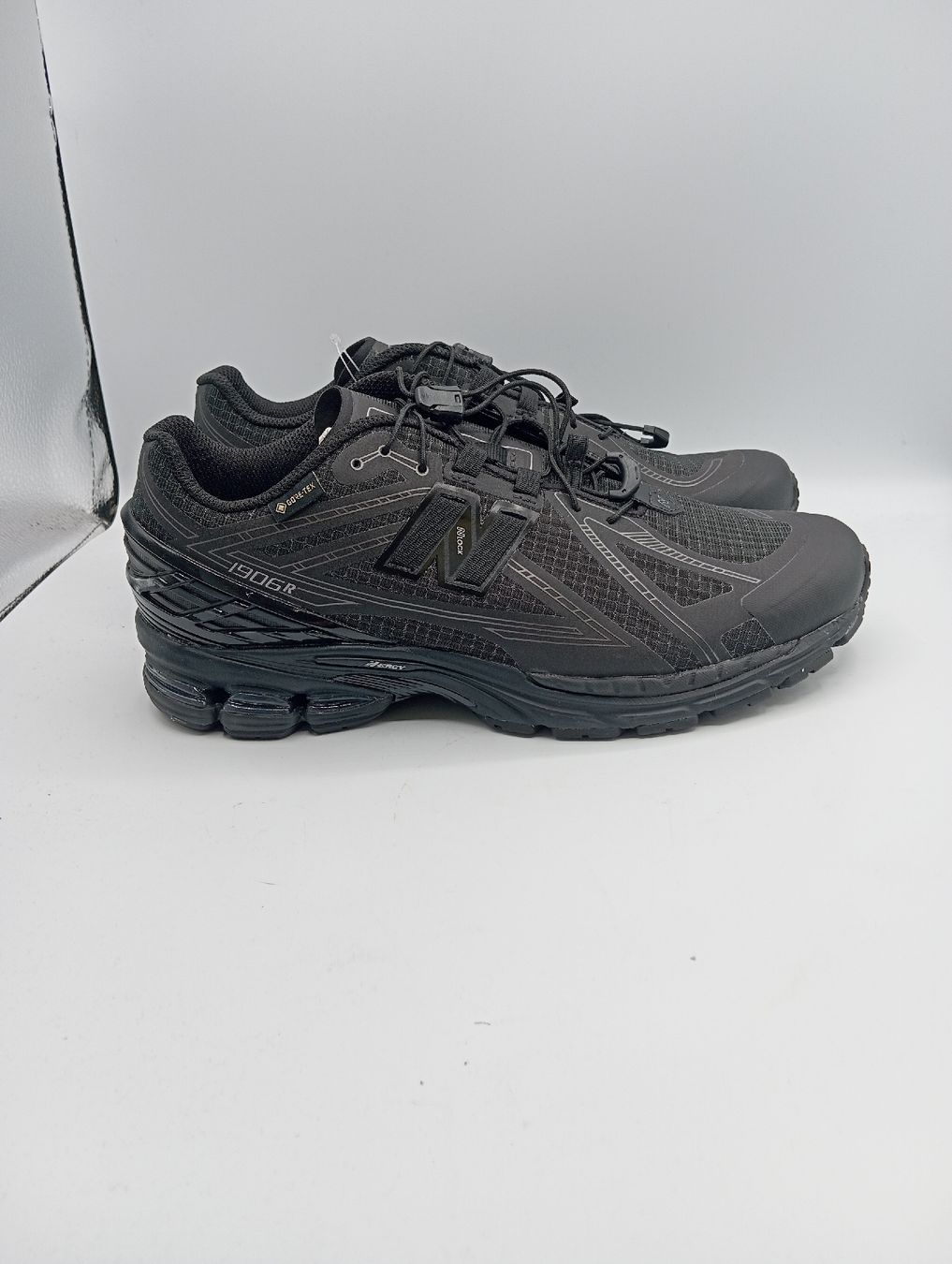 New Balance Scarpe da uomo: New Balance 1906 Gore Tex (EU46.5) – Nuovo e nell'imballaggio originale da Schaffhausen venduto da outlez