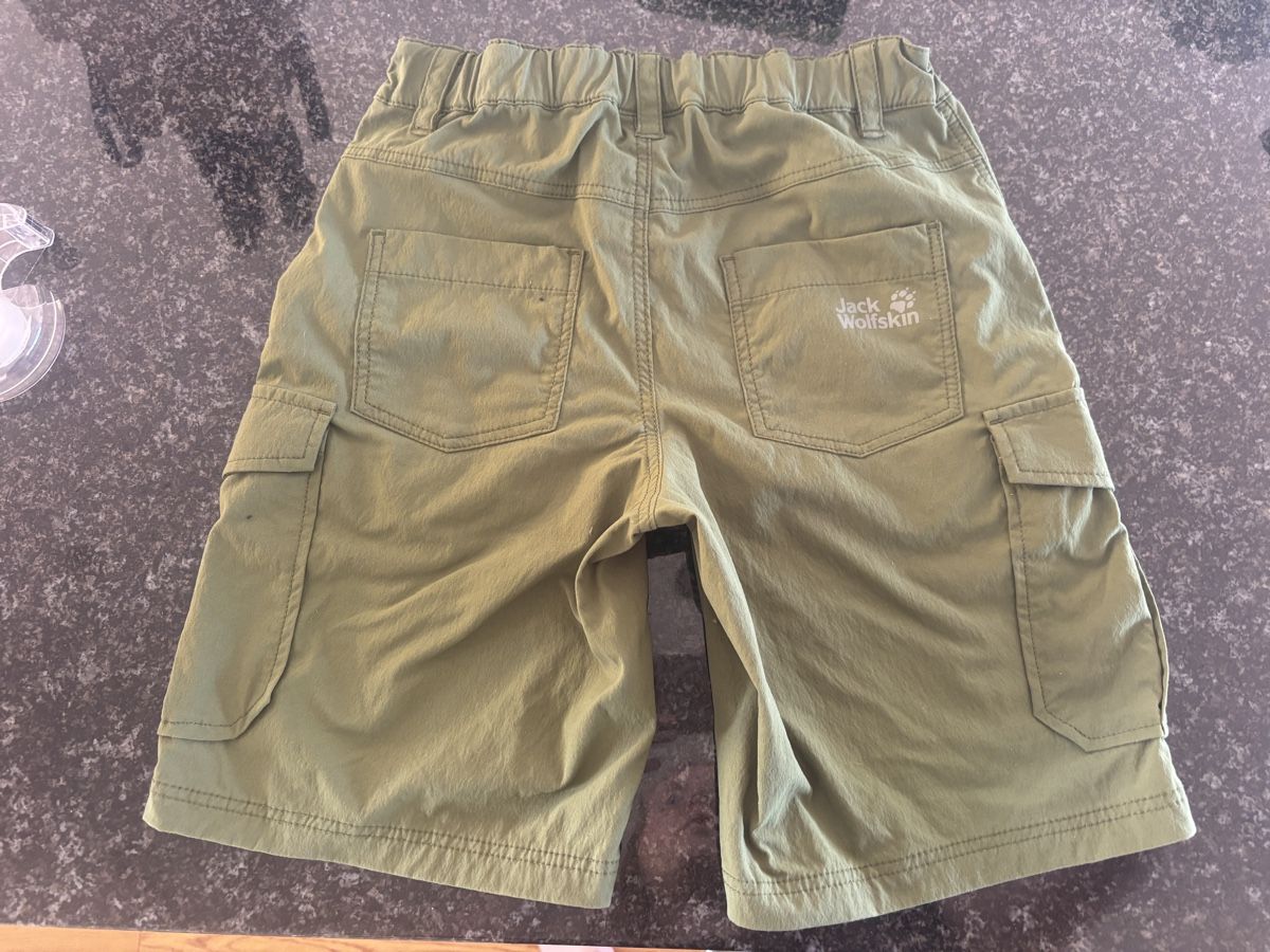 Jack Wolfskin Pantaloni: Jack Wolfskin Wanderhose kurz Grösse 152  – Usato da Grosswangen venduto da Sunnyday35 4