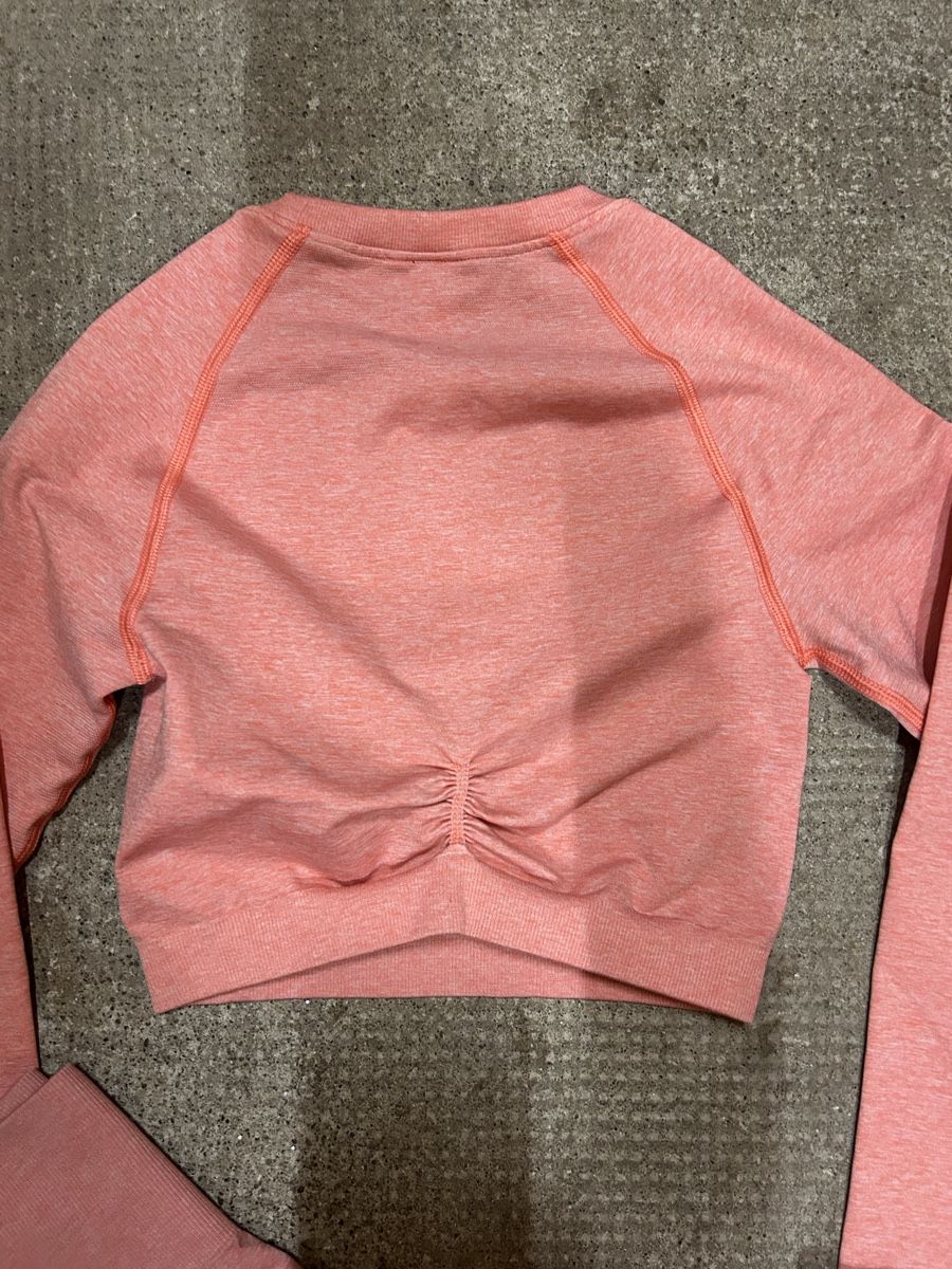 Lotti di vestiti: Ensemble Gymshark rose saumoné – Usato da Grand-Lancy venduto da eli_x5k9 2