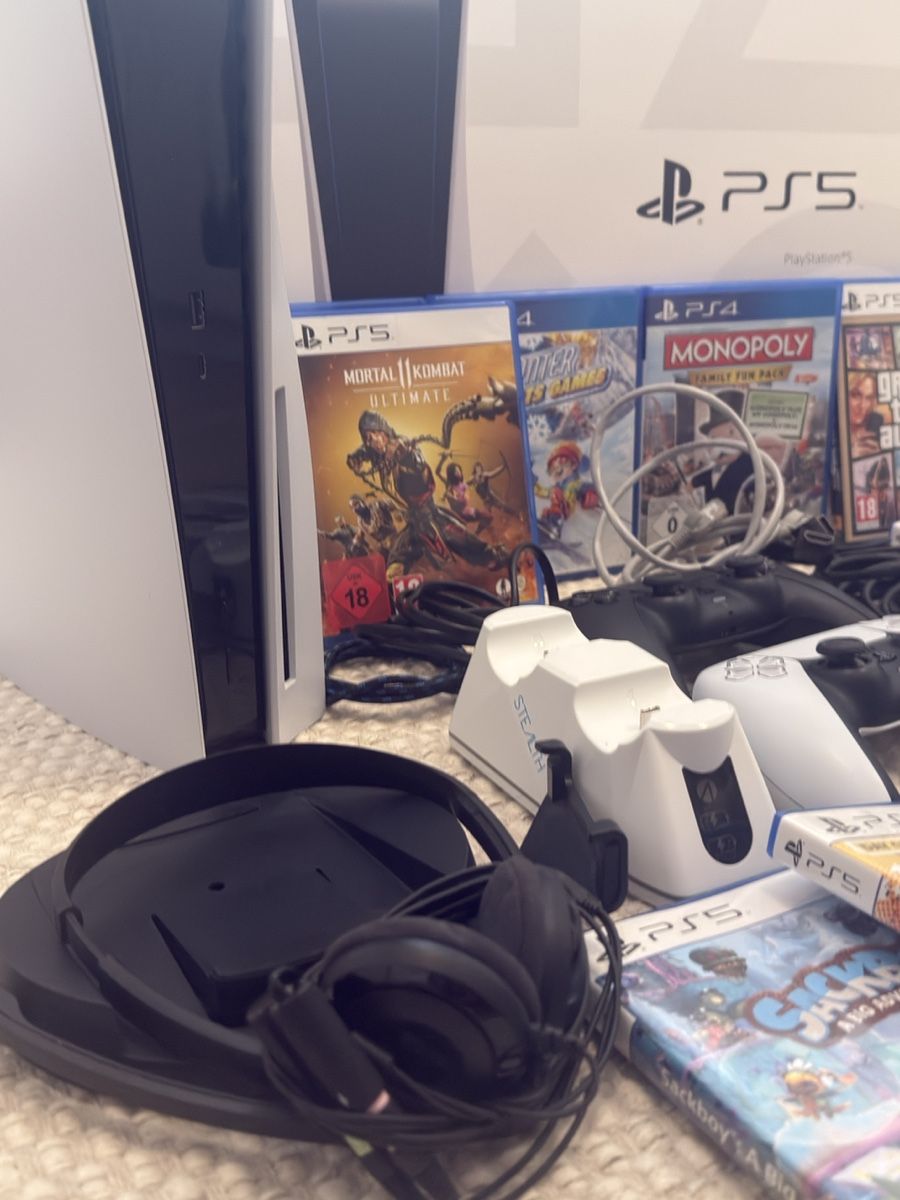 Sony Konsolen: 🎮 PS5 Disc + 2 Controller + 12 Spiele + Headset – Gebraucht aus Uster von sand.set 1