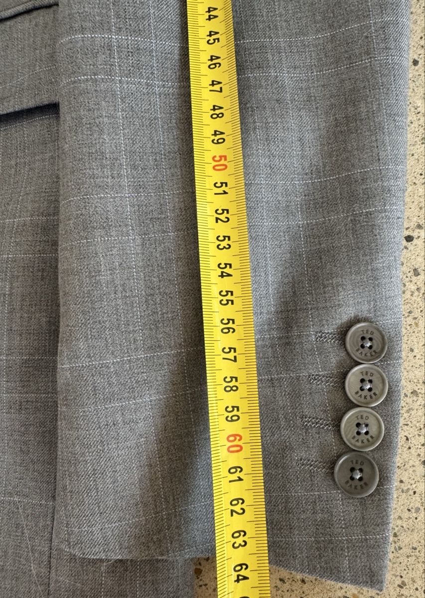 Ted Baker Giacche: Ted Baker wool grey blazer – Nuovo e nell'imballaggio originale da Zürich venduto da di_archive 9