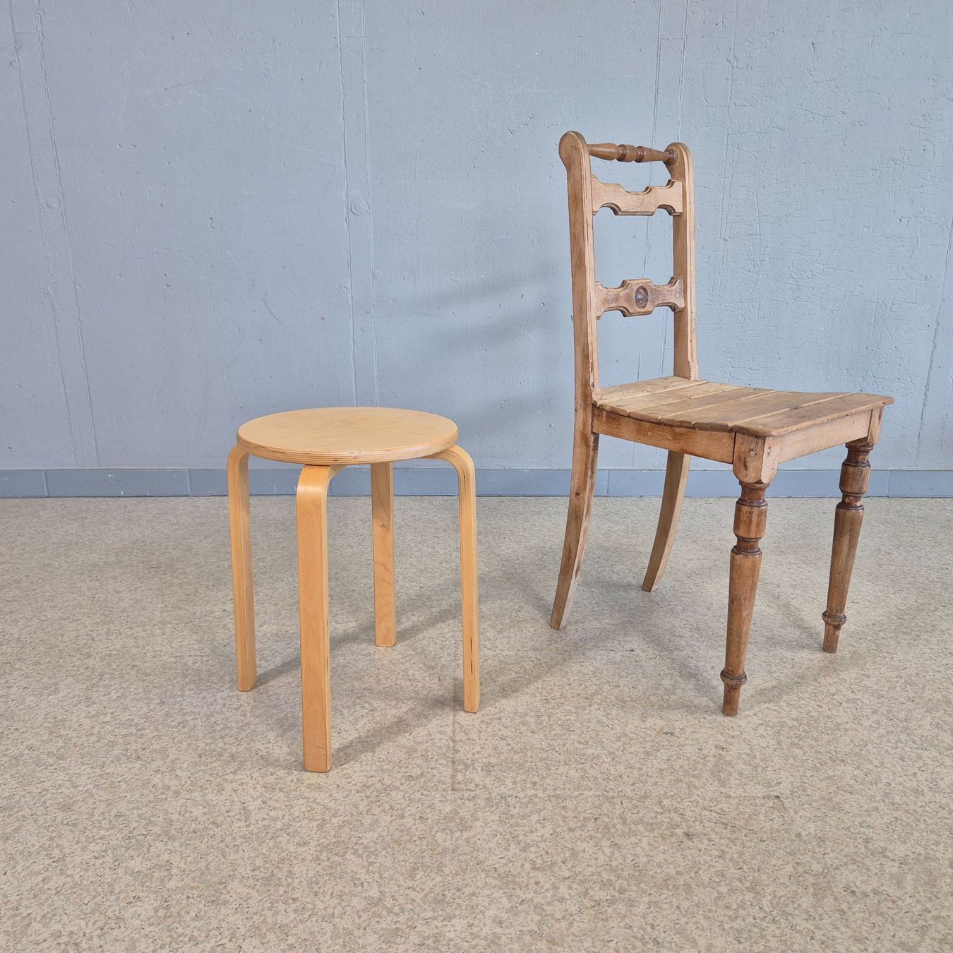 Ikea Sgabelli: Frosta Style Stool Hocker Stapelhocker Style Alvar Aalto – Usato da Nottwil venduto da Wondewa-Shop 1