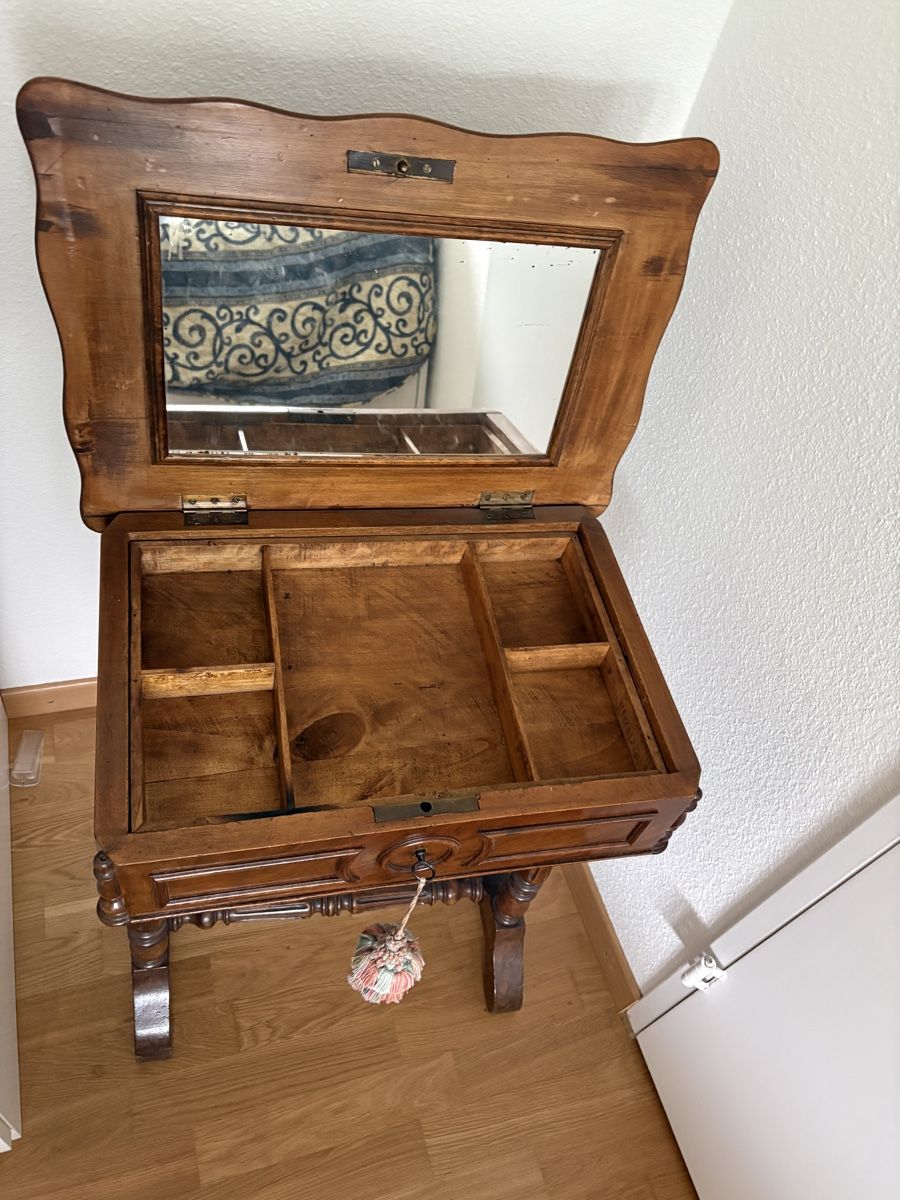 Comodini: Zwei einzigartige Vintage-Nachttisch – Usato da Wallisellen venduto da AgneseC12 6